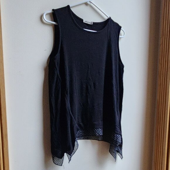 Pebble And Stone Black Angled Tank Top Size Small - Picture 4 of 15